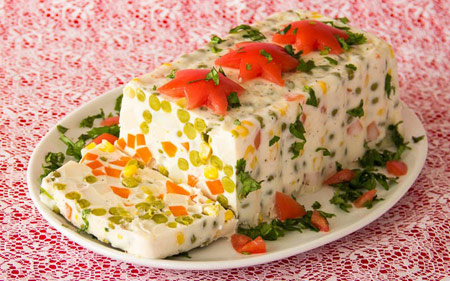 تصویر 2 از قیمت عمده کنسرو سالاد الویه مرغ خوشمزه 390 گرمی + شرایط استثنایی