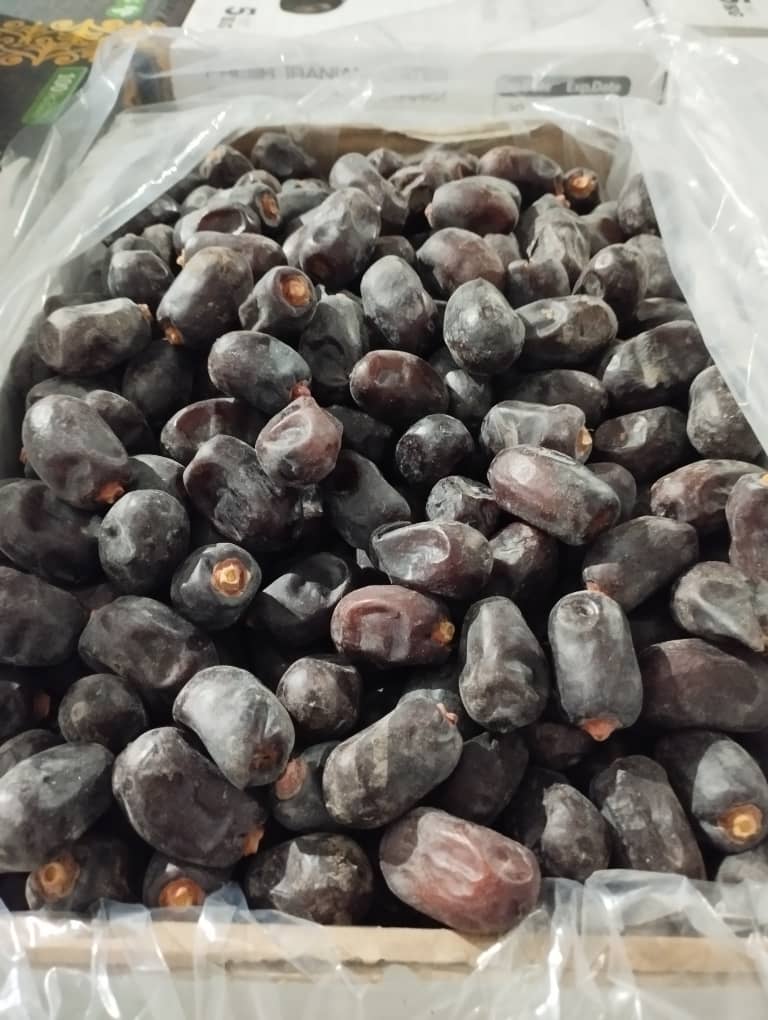 تصویر 1 از قیمت عمده خرما کلوته روغن زده کرمان + بهترین قیمت و کیفیت