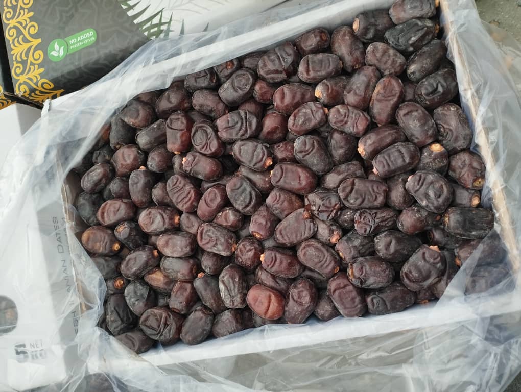 تصویر 2 از قیمت عمده خرما کلوته روغن زده کرمان + بهترین قیمت و کیفیت