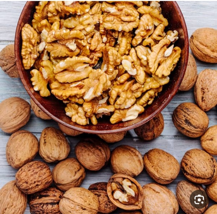 تصویر 1 از خرید گردوی کاغذی آذرشهر + فرش عمده مخصوص سود جویان تجارت