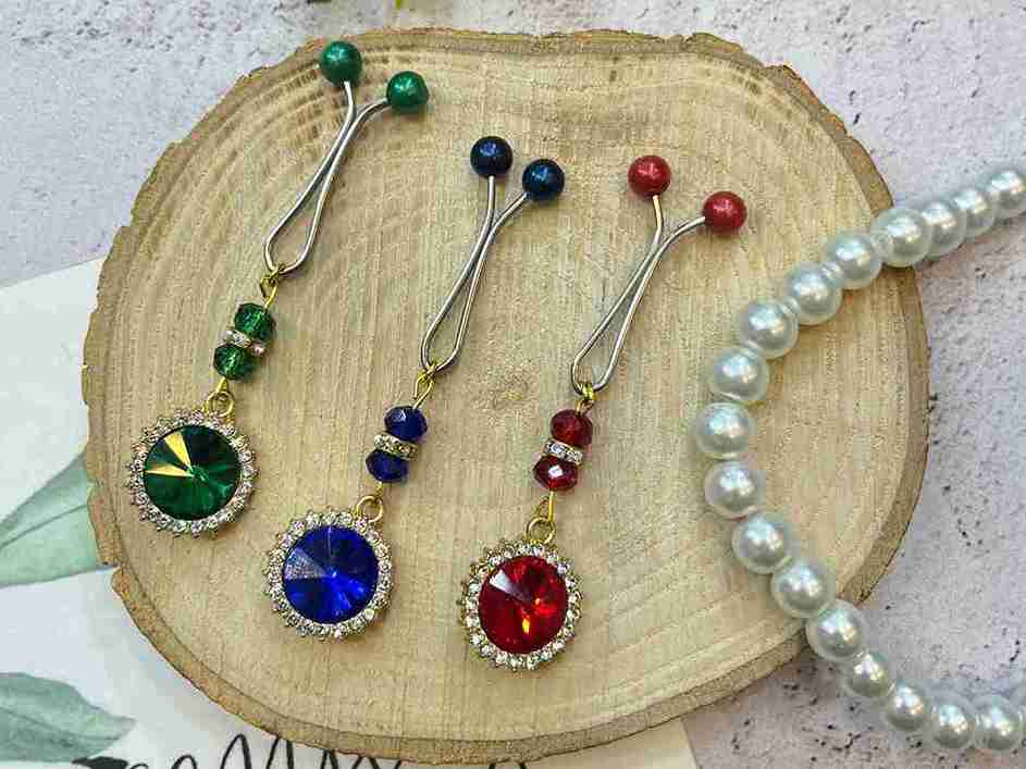تصویر 2 از قیمت خرید گیره روسری فانتزی + فروش ویژه