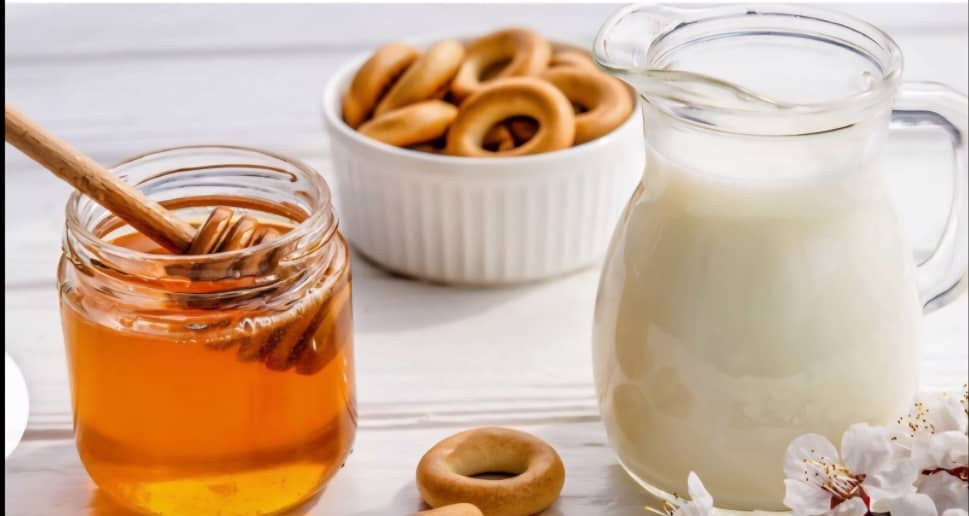 تصویر 4 از فروش،عسل بابونه با طمع خیلی عالی به قیمت عمده