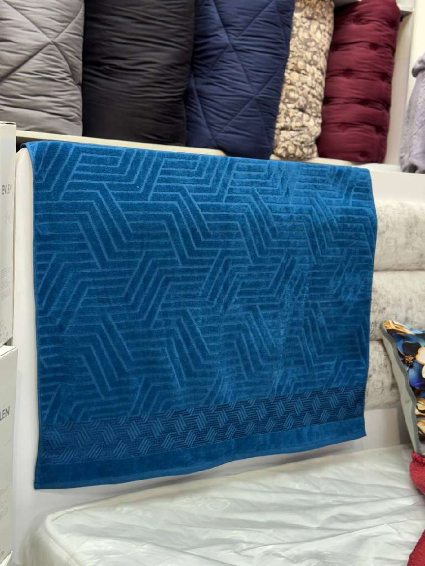 تصویر 2 از خرید سوپر ویژه و کف بازار حوله حمام طرح هرمی سایز ۱۰۰ در ۱۵۰  + عمده