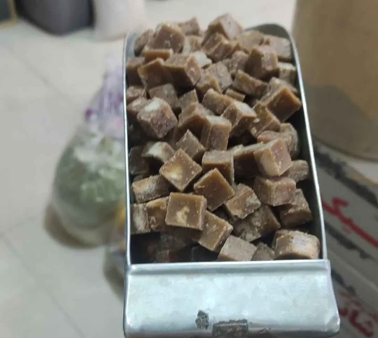 تصویر 1 از عرضه مستقیم قند قهوه ای خالص + خرید اقتصادی