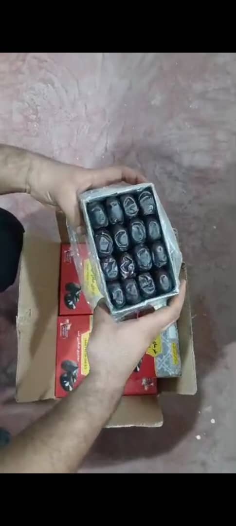 تصویر 1 از فروش عمده خرما مضافتی صادراتی جیرفت + قیمت رقابتی