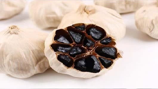 تصویر 2 از قیمت خرید سیر سیاه اصل تازه + فروش صادراتی