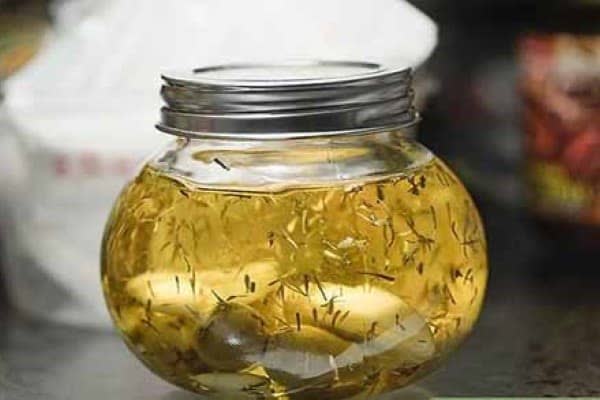 قیمت خرید روغن سیر سیاه درجه یک + به صرفه و ارزان