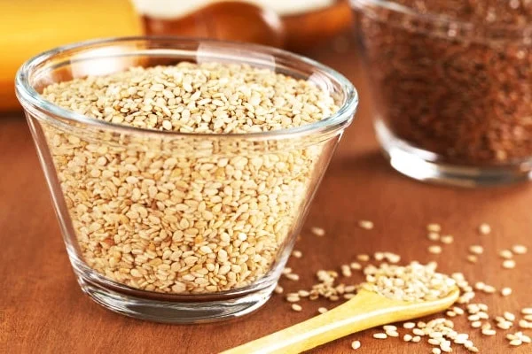 خرید کنجد سفید برای شیرینی‌ پزی و دسر