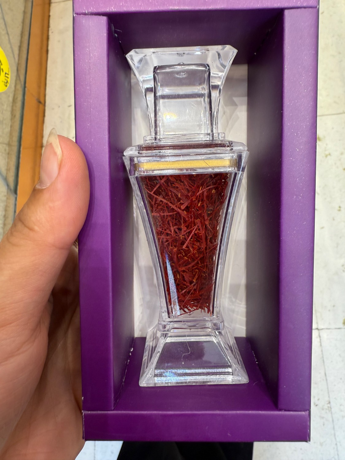 تصویر 1 از قیمت زعفران سوپرنگین قائنات یک مثقالی + خرید آسان