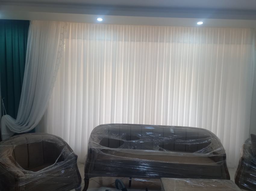 تصویر 1 از قیمت پارچه پرده‌ای حریر ساده