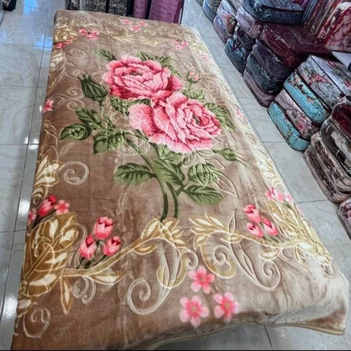 تصویر 1 از خرید پتو ضخیم زنبق + فروش ویژه و استثنایی