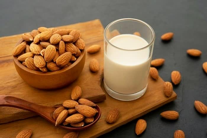 تصویر 3 از شیر بادام نیمه آماده اعلا 400 گرمی + خرید