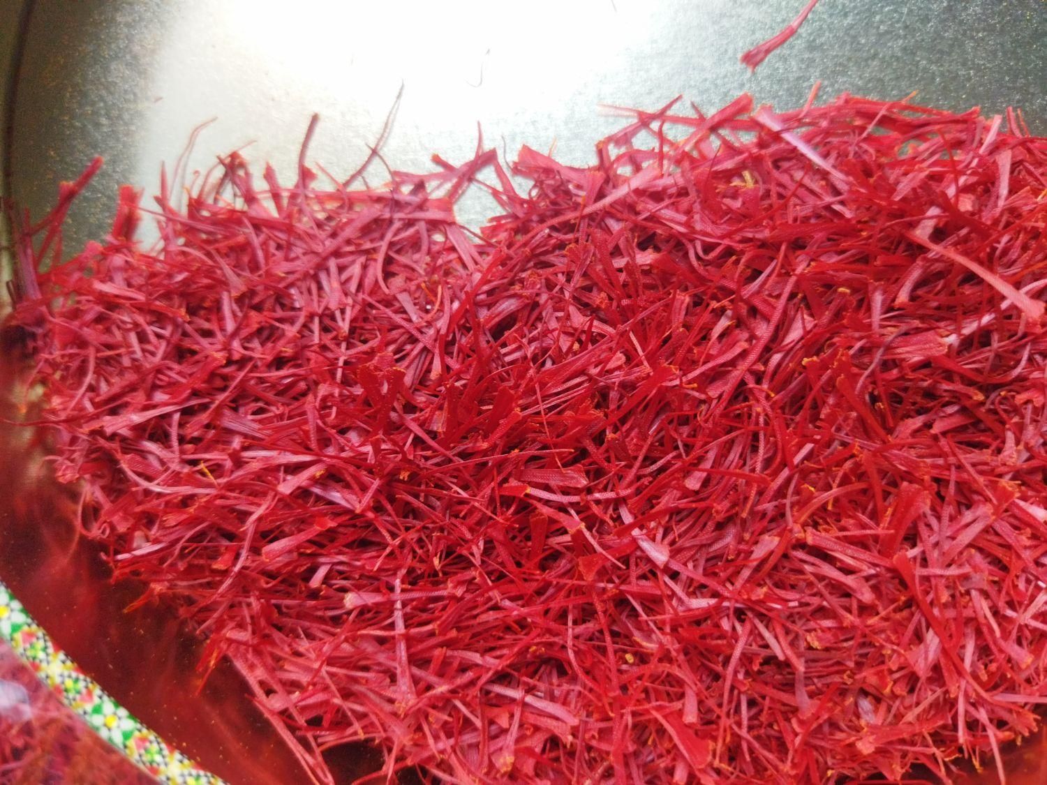 تصویر 2 از خرید جدیدترین انواع زعفران اتویی