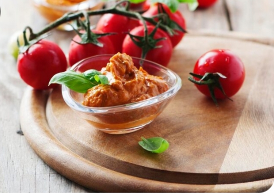 تصویر 3 از فروش عمده رب گوجه‌فرنگی احمر + تغلیظ شده با نمک