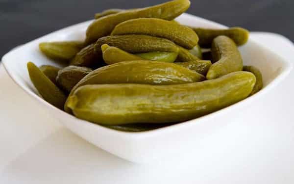 تصویر 1 از خرید خیارشور ریز و قلمی + قیمت فروش استثنایی