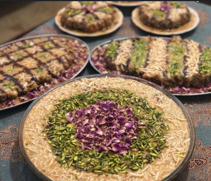 جدیدترین انواع رنگینک خرمایی بامغز