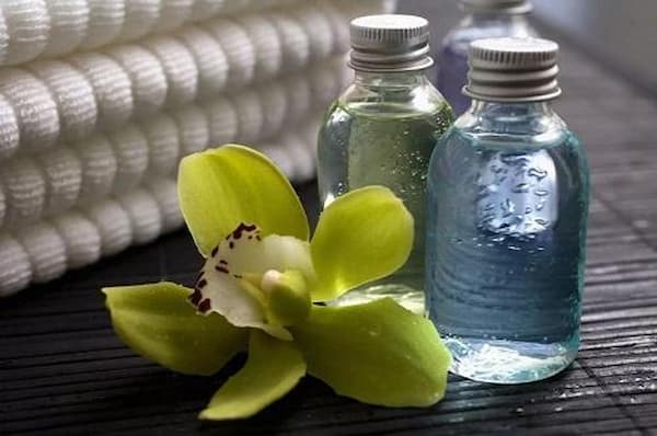 تصویر 3 از گلیسیرین آرایشی و بهداشتی + قیمت استثنایی