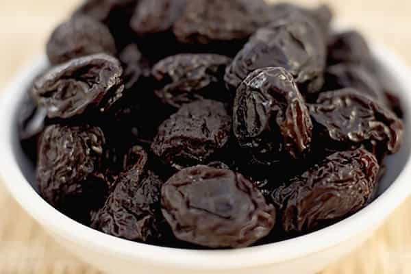تصویر 3 از فروش آلو بخارا خشک حسنی + قیمت خرید به صرفه