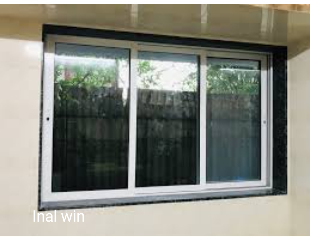 تصویر 1 از پروفیل upvc در رنگهای سفید و مشکی