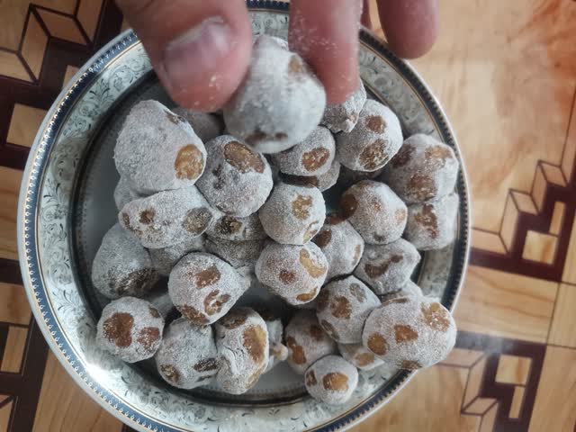 تصویر 3 از قیمت روز انجیر خشک آردی کرمانشاه