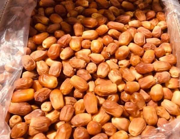 تصویر 5 از قیمت خرید خرما زاهدی زرد با فروش عمده