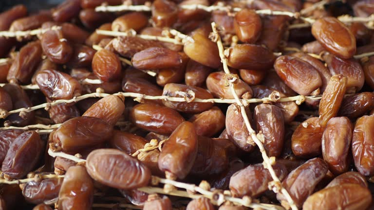 تصویر 4 از خرید جدیدترین انواع خرما زاهدی خشک صادراتی