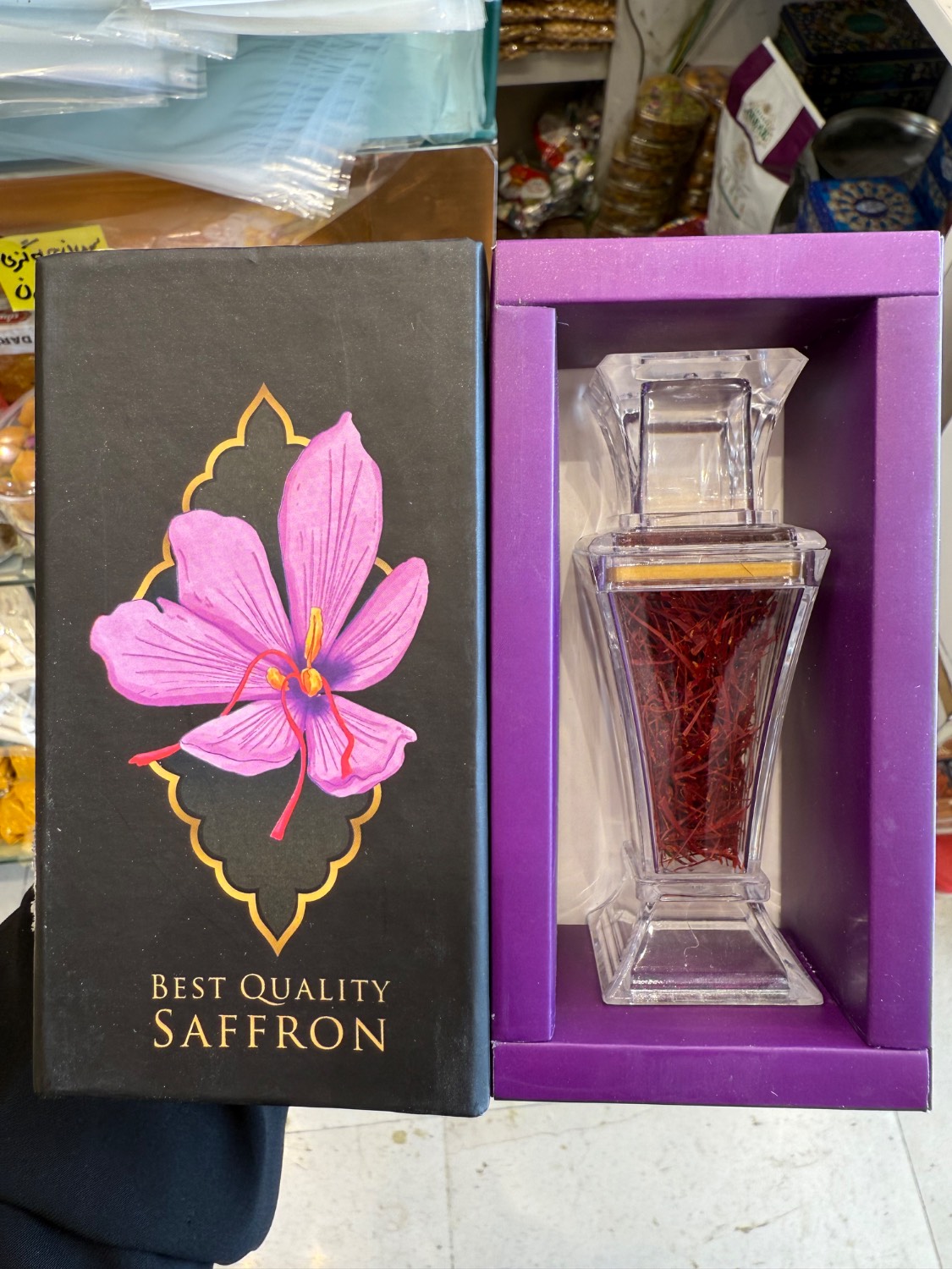 تصویر 1 از فروش زعفران نگین قائنات یک مثقالی + شرایط خرید به‌ صرفه