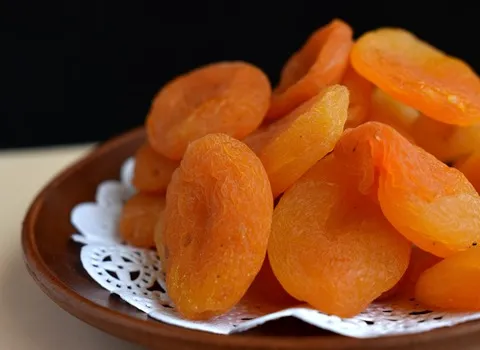 تصویر 2 از خرید و قیمت آلو بخارا خشک قیسی + فروش عمده