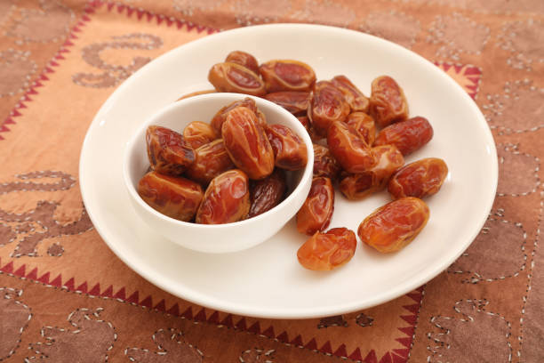 تصویر 3 از بهترین خرما زاهدی عسلی تازه فارس + قیمت خرید عالی