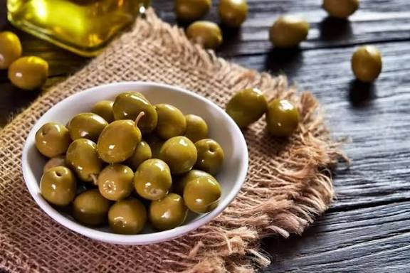 تصویر 1 از قیمت پخش مستقیم + زیتون ویژه کامروز + ۷۵۰ گرمی