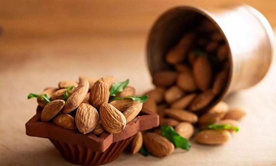 تصویر 2 از خرید و فروش بادام درختی بدون پوست با شرایط فوق العاده