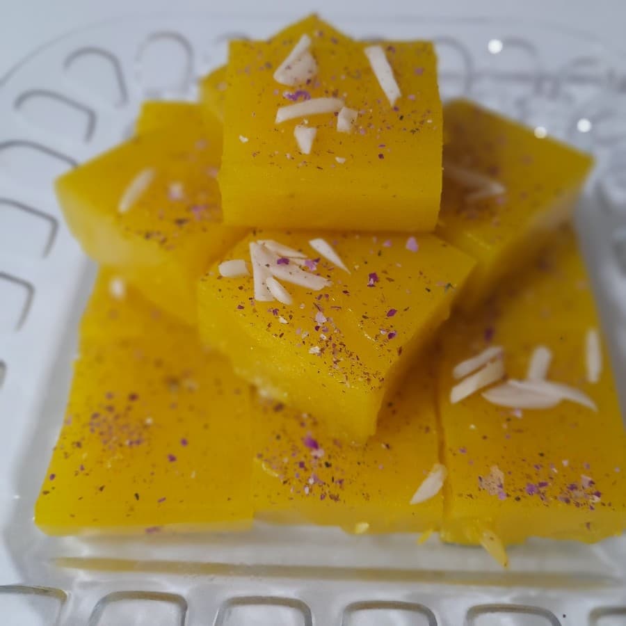 تصویر 4 از قیمت خرید حلوا مسقطی لاری زعفرانی اعلا + فروش ویژه