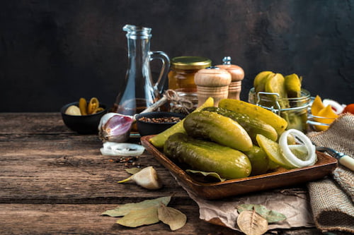 تصویر 3 از خرید خیار شور درشت + قیمت فروش استثنایی