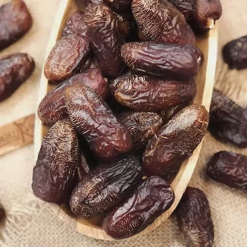 تصویر 3 از قیمت خرید خرما پیارم فله عمده به صرفه و ارزان