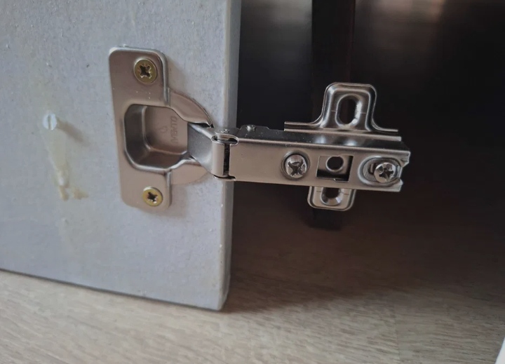 تصویر 3 از خرید و قیمت لولا آرام بند کابینت با قیمت مناسب