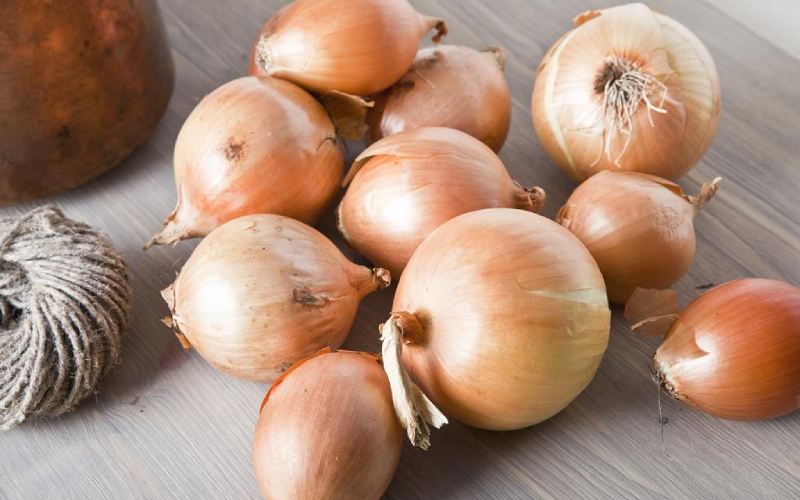 تصویر 1 از خرید پیاز زرد اعلا قم + قیمت فروش استثنایی