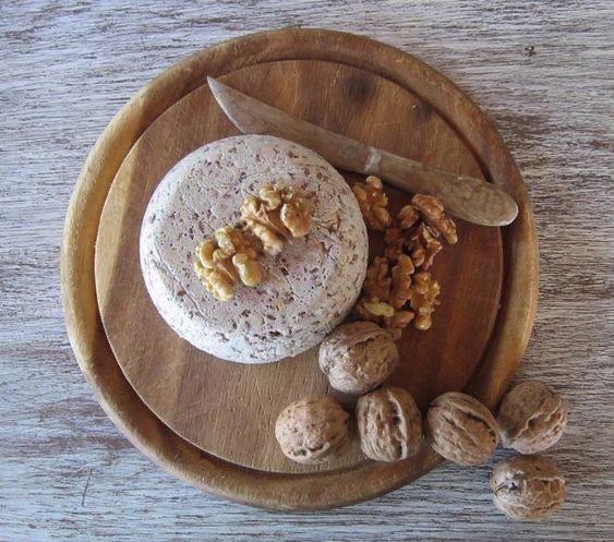 تصویر 4 از خرید و فروش پنیر اعلا گاوی سفید + فروش ویژه