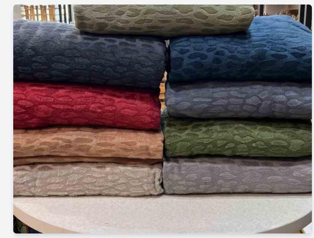 تصویر 2 از خرید فوق‌ العاده و با کیفیت و به صرفه پتو جاسمین سایز 220 × 160