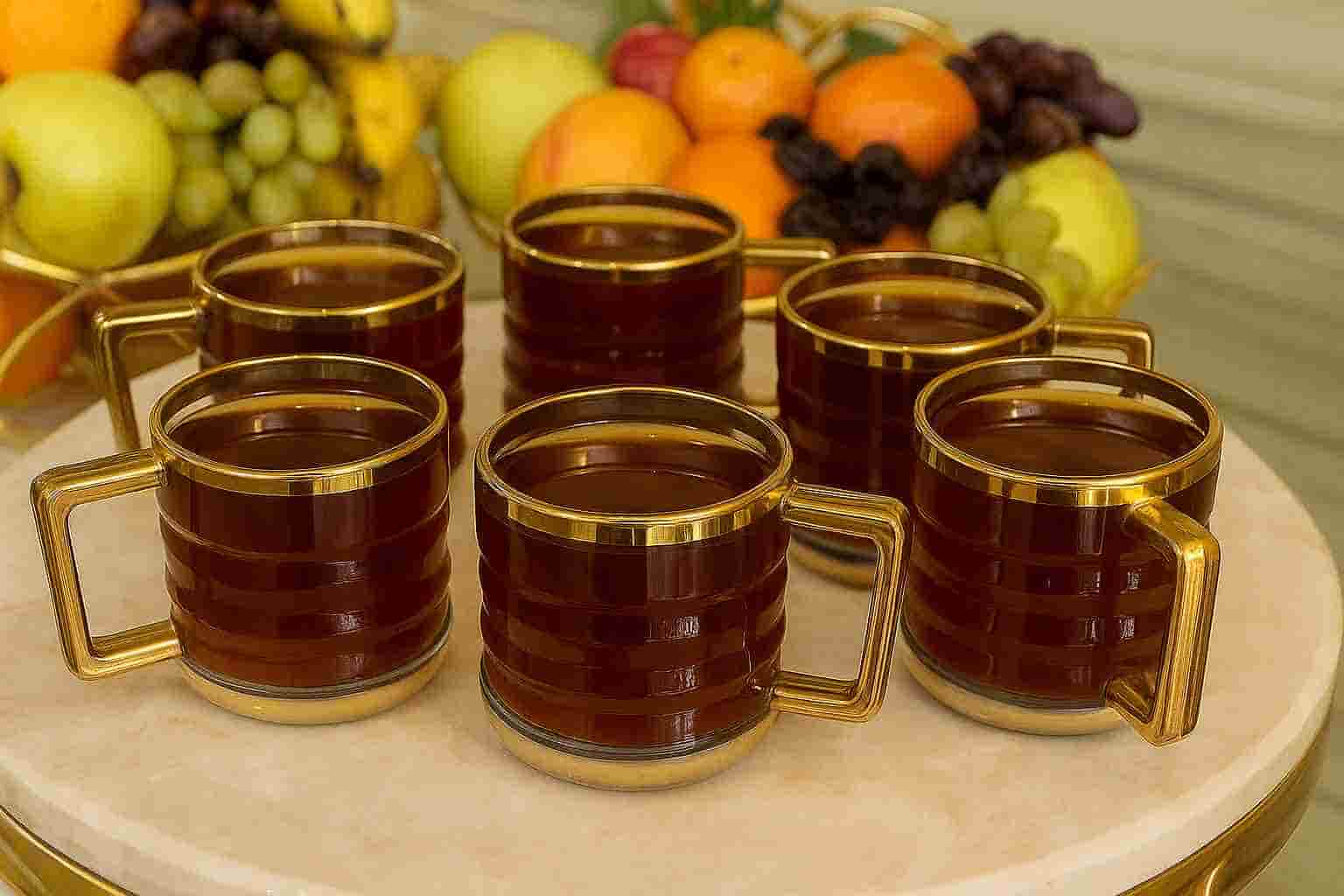 تصویر 2 از قیمت استکان دسته دار حاشیه طلایی + خرید باور نکردنی