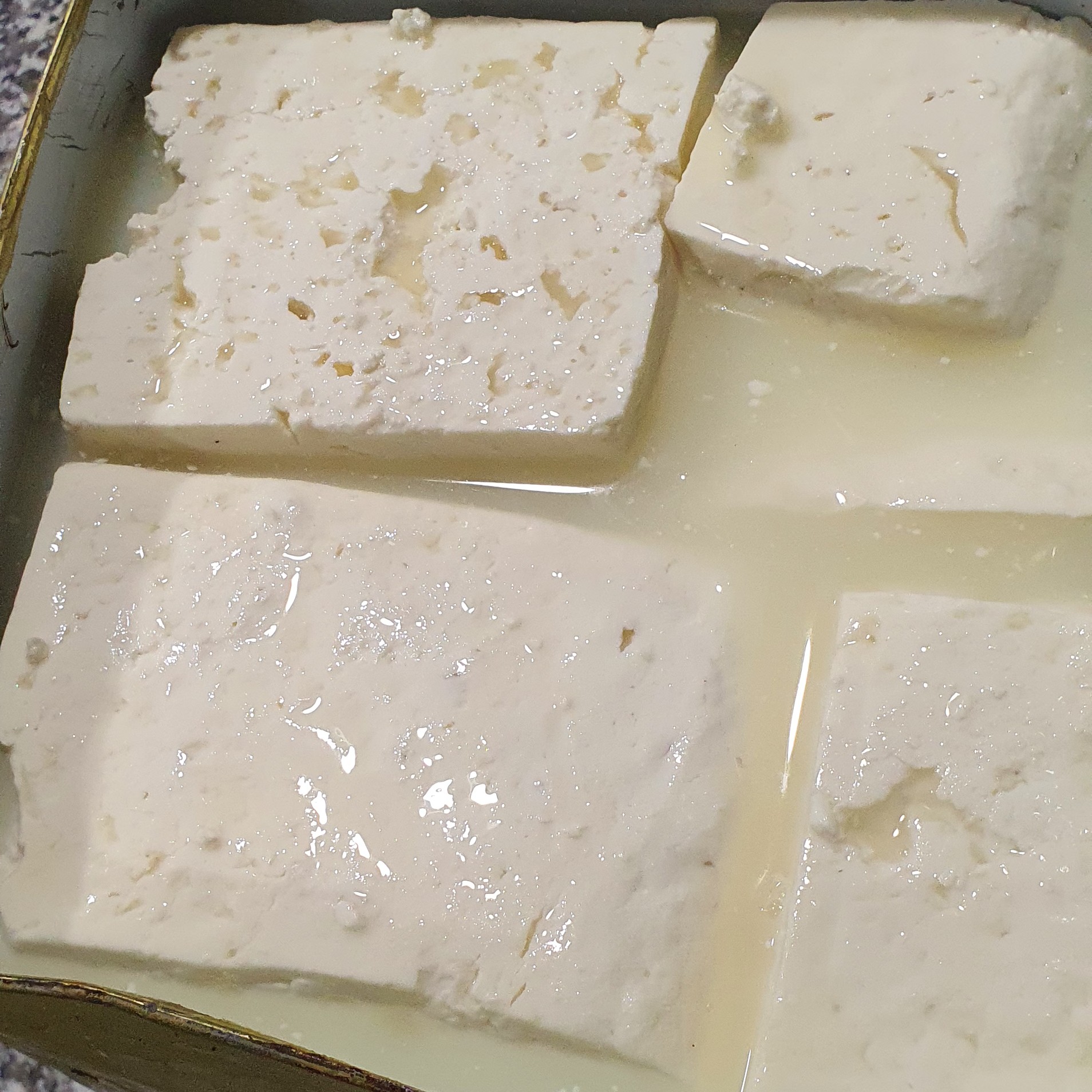 تصویر 3 از قیمت خرید پنیر بلغاری + فروش ویژه