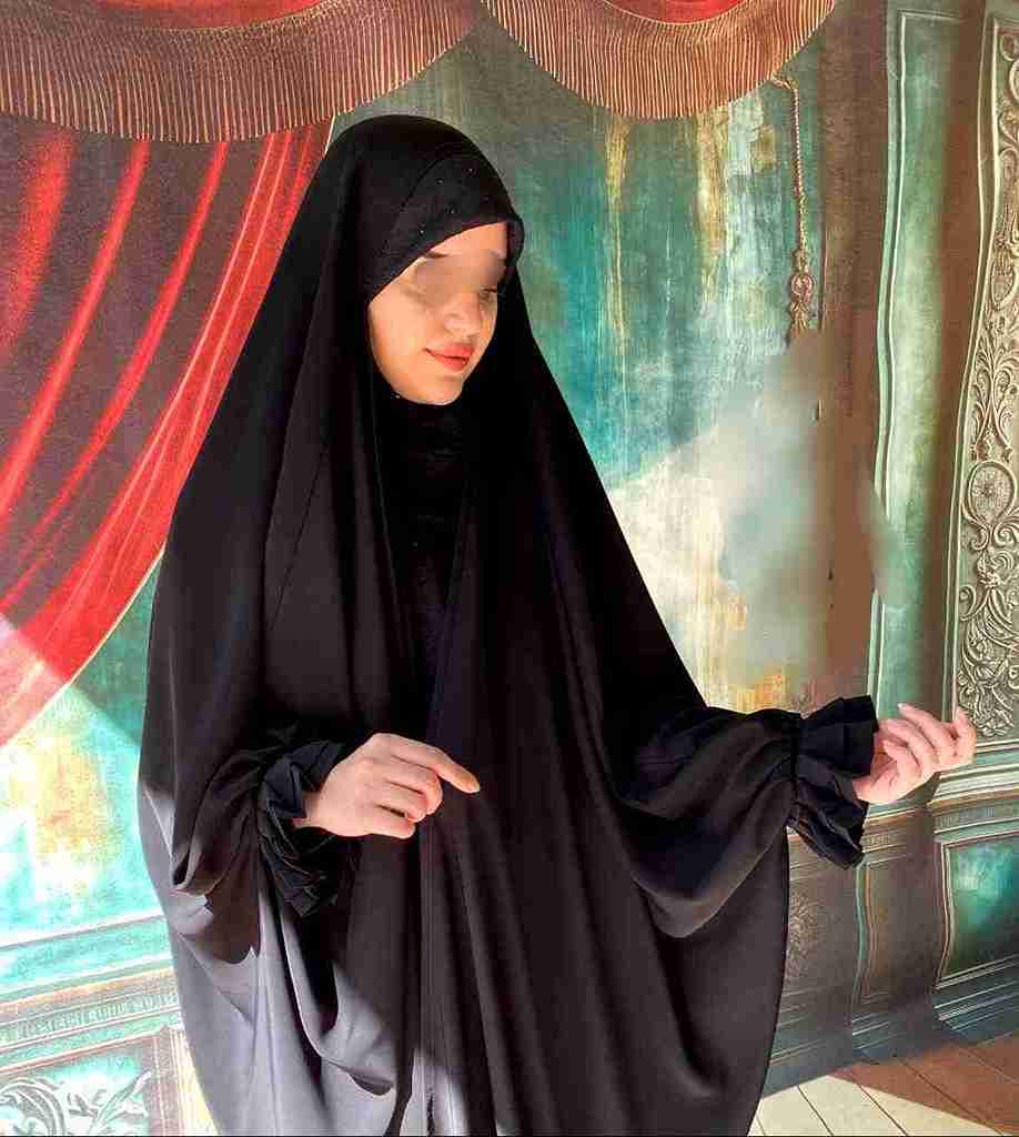 تصویر 1 از فروش ویژه چادر های عربی مخمل دوزی مجلسی
