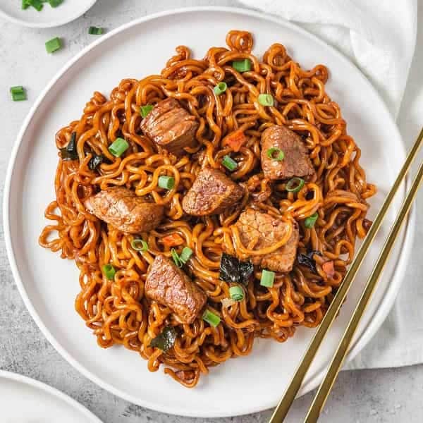 تصویر 3 از قیمت خرید نودل برای هر لحظه با طعم بی نظیر گوشت + فروش ویژه