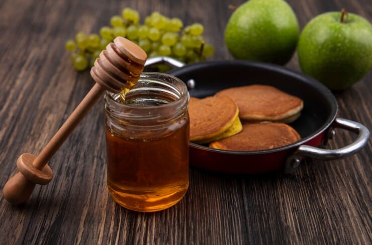 تصویر 3 از قیمت خرید عسل تک گل بلوط با فروش عمده