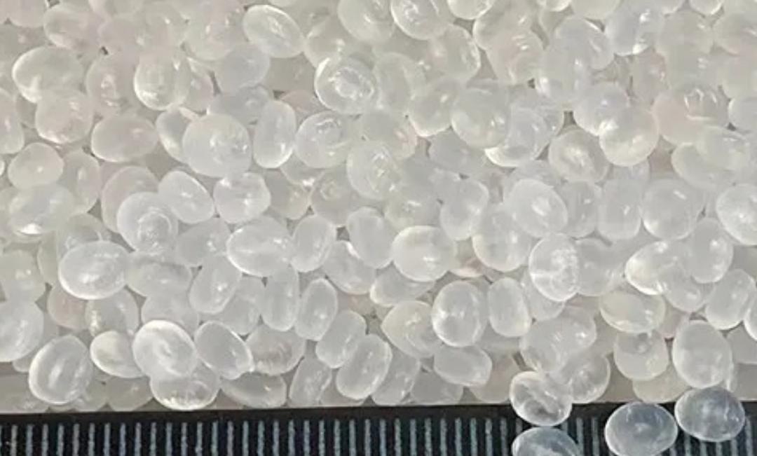 تصویر 1 از قیمت بهترین گرانول Pvc شفاف درجه یک برای بسته بندی + قیمت مستقیم کارخانه