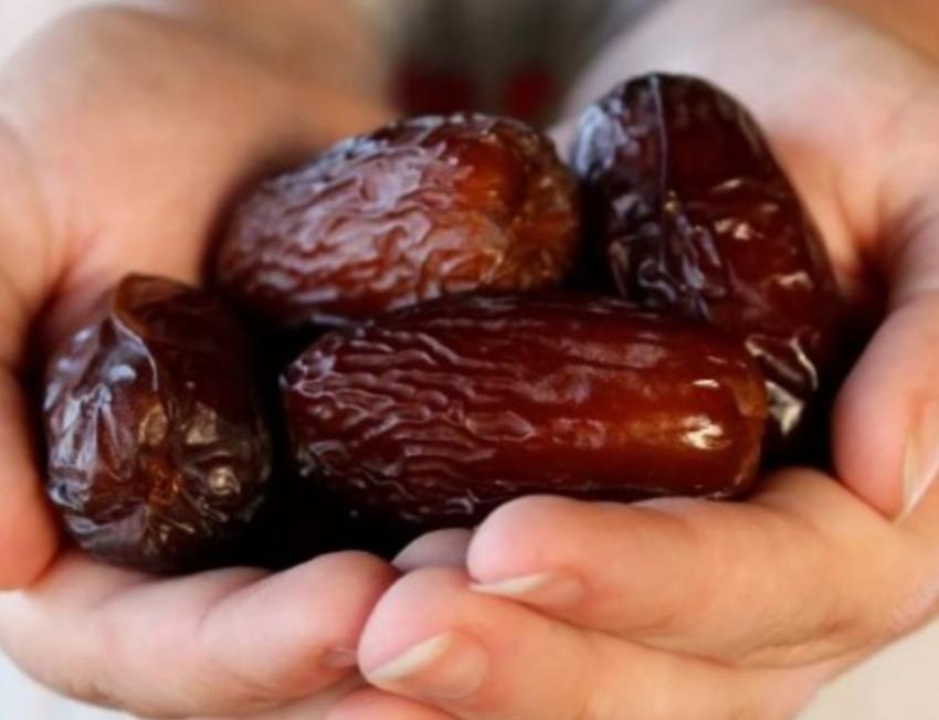 تصویر 2 از فروش عمده خرمای پیارم در داراب
