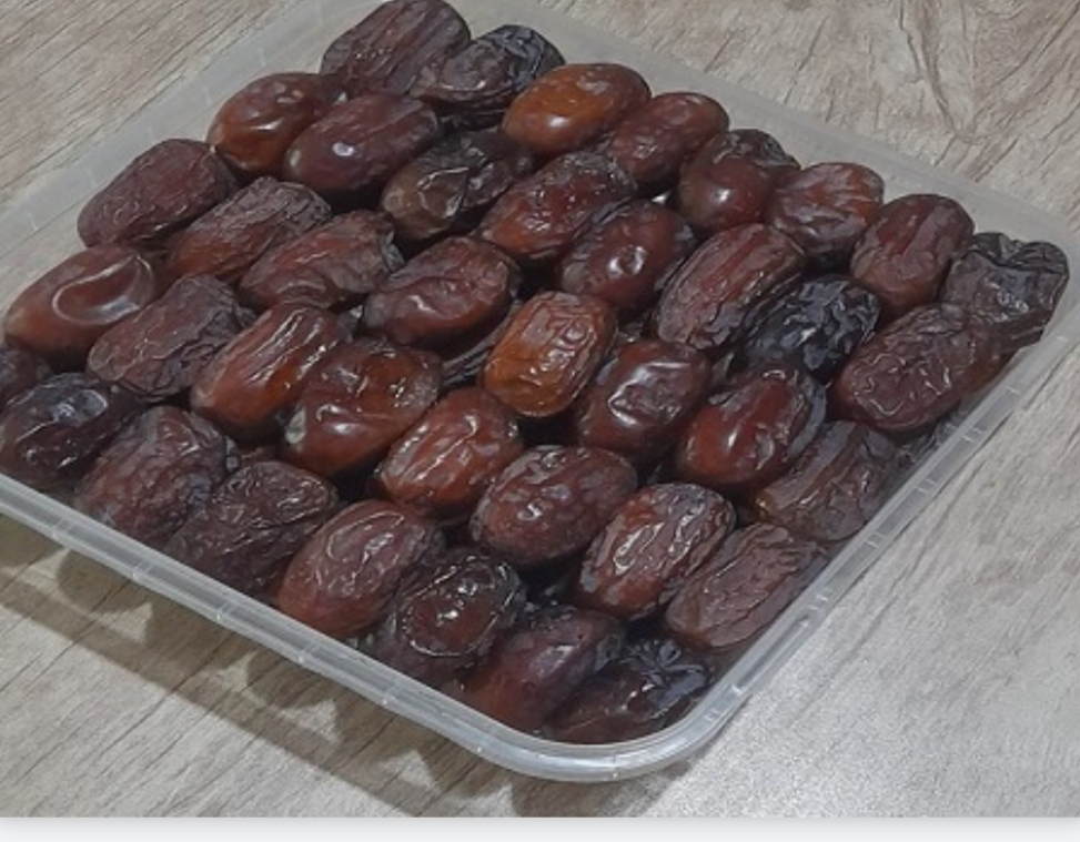 تصویر 5 از فروش عمده خرمای پیارم در داراب