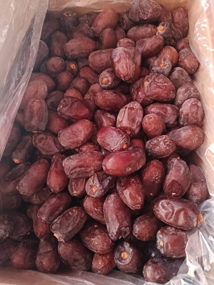 تصویر 2 از خرید خرما کلوته جیرفت کیفیت صادراتی تضمین شده