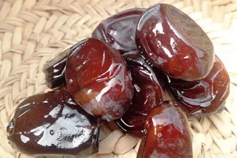 خرید و فروش خرما چیپسی با شرایط فوق العاده
