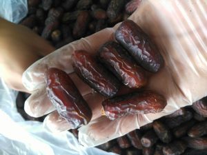 تصویر 3 از قیمت خرما پیارم درجه یک + خرید باور نکردنی
