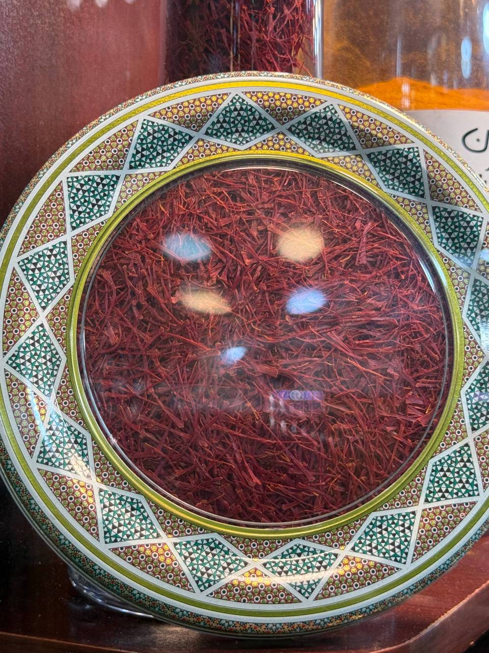 تصویر 1 از نرخ روز زعفران نگین امسالی قهرمان اکسپورت + با کیفیت صادراتی